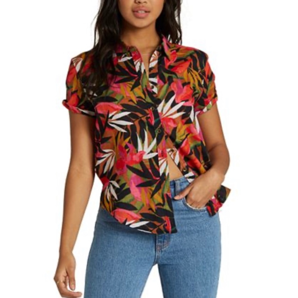 Billabong tropic nights cropped thigh front shirt